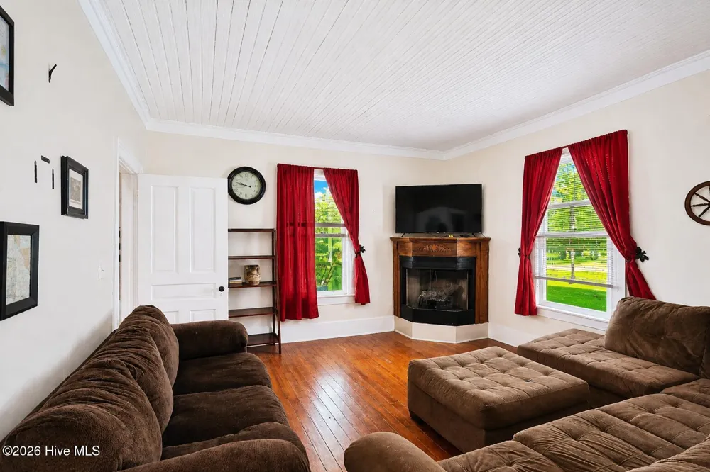 112 College Street Atkinson, NC 28421