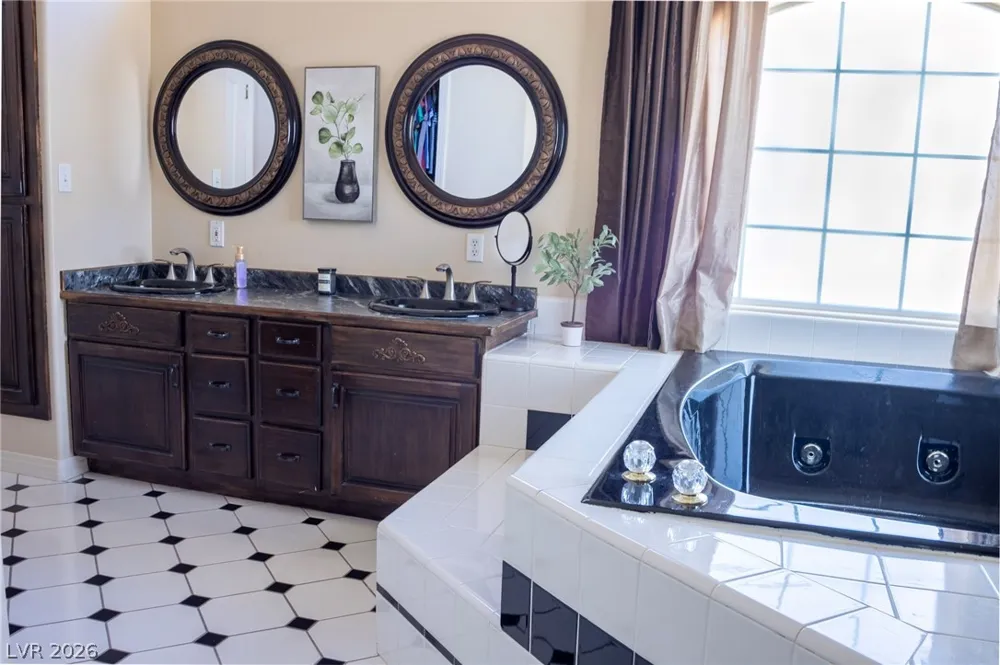 2775 Taylor Street Logandale, NV 89021