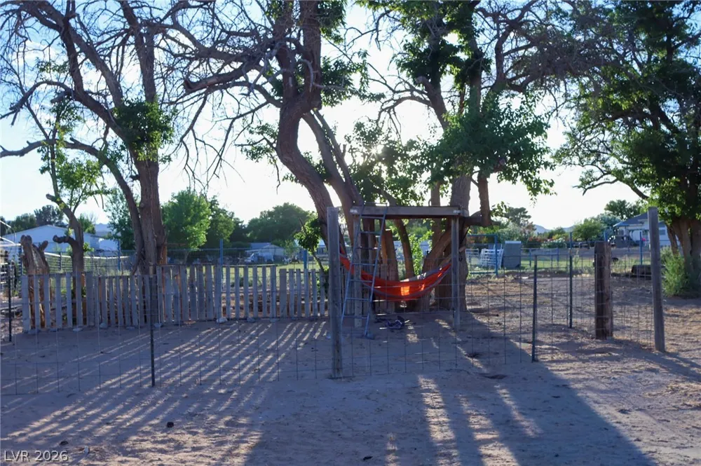 2775 Taylor Street Logandale, NV 89021
