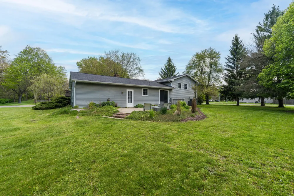 301 Sherman Drive Marshall City, MI 49068