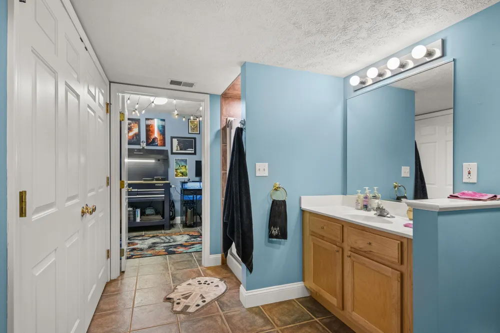 86 Spinnaker Drive Manistee City, MI 49660