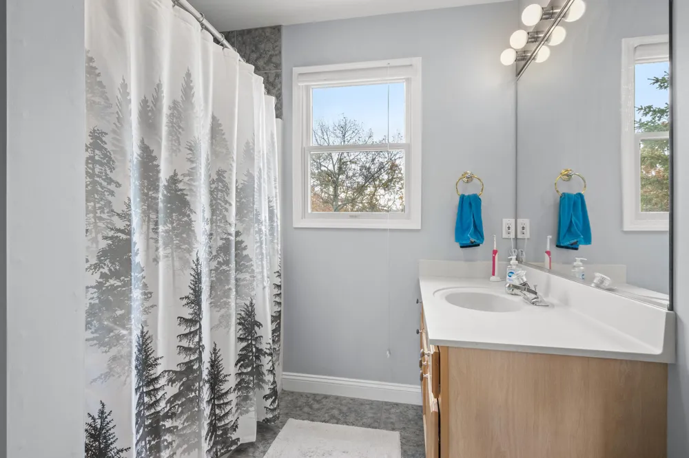 86 Spinnaker Drive Manistee City, MI 49660