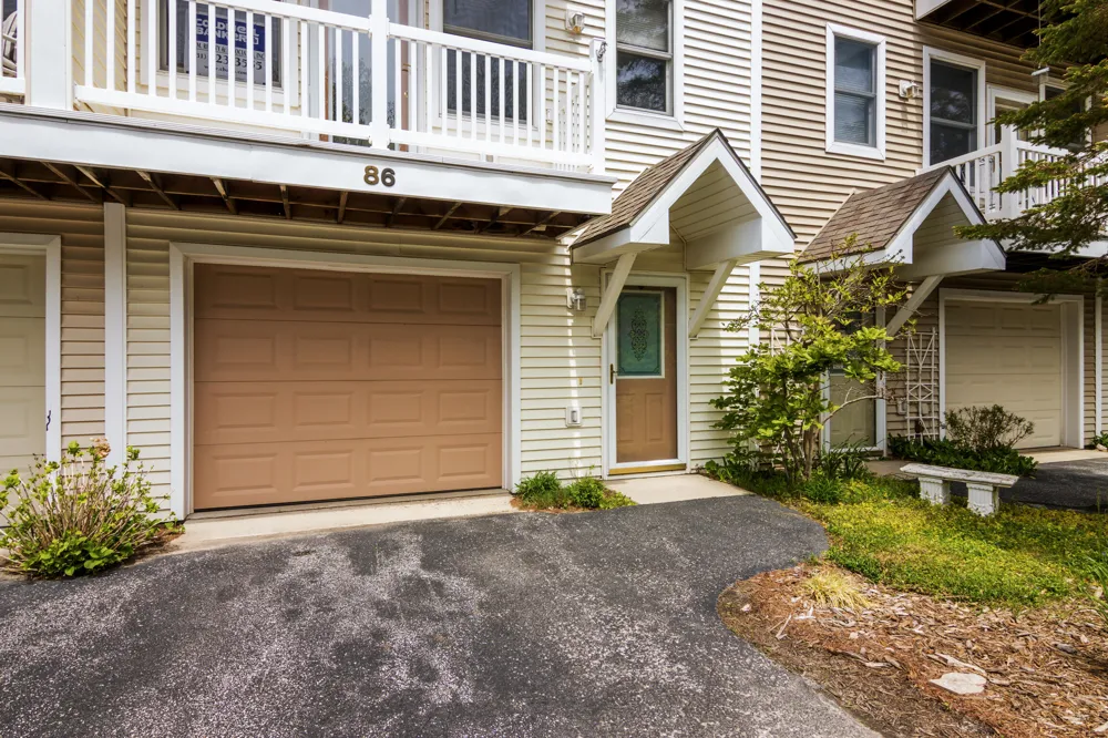 86 Spinnaker Drive Manistee City, MI 49660