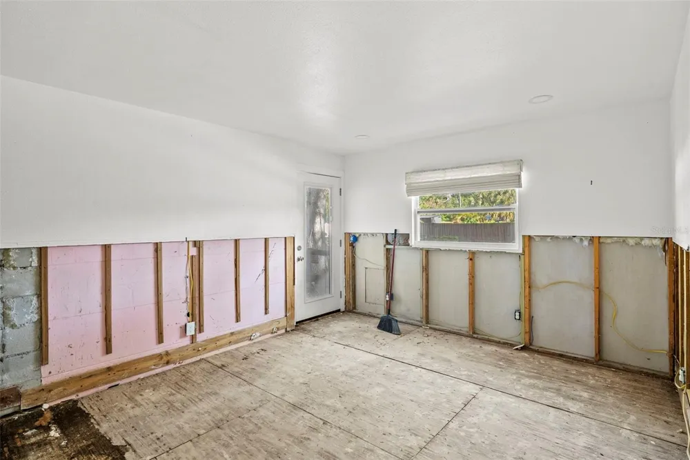 2657 44TH STREET S Gulfport, FL 33711