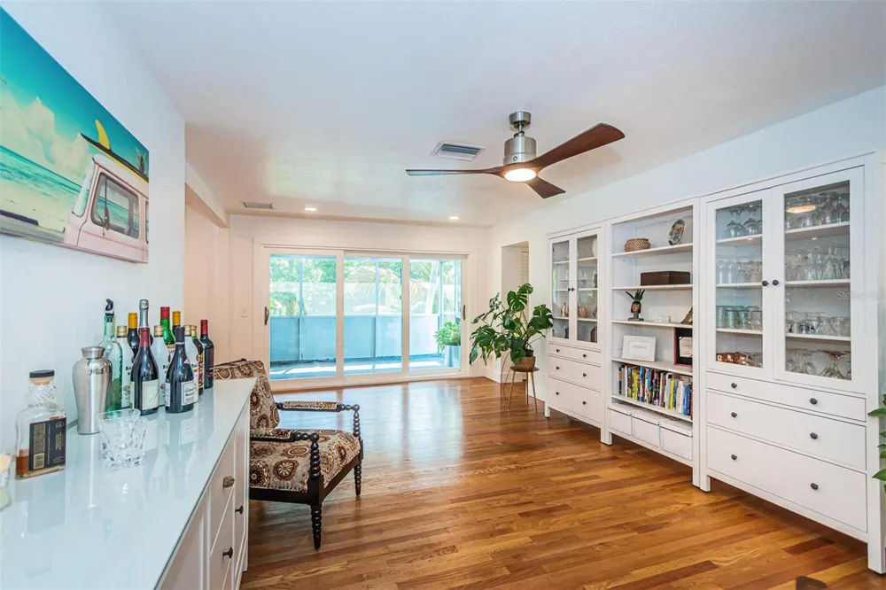 2657 44TH STREET S Gulfport, FL 33711