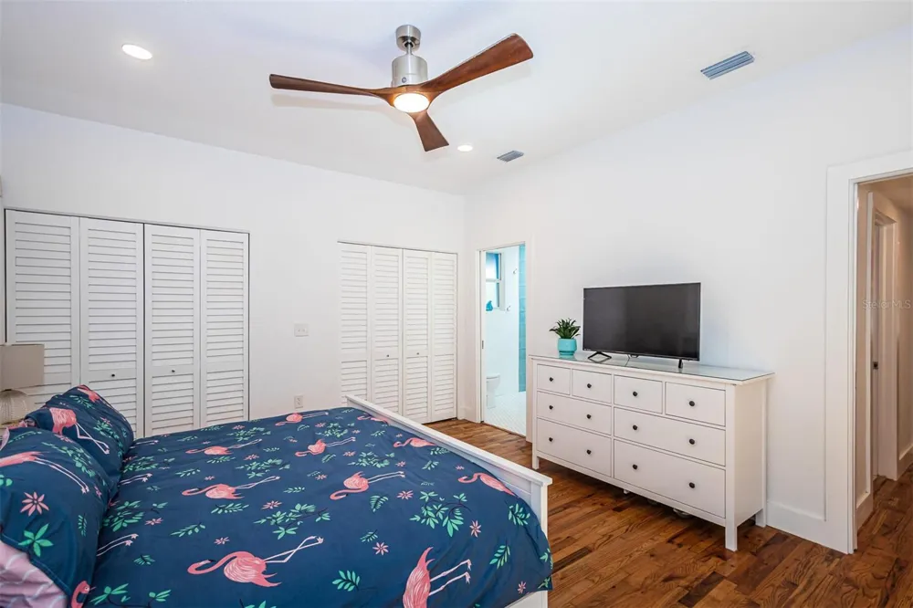 2657 44TH STREET S Gulfport, FL 33711