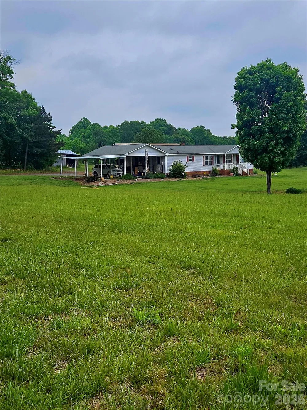 32049 Kendalls Church Road New London, NC 28127
