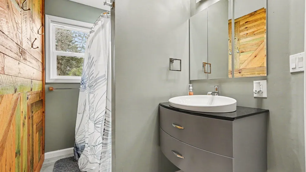4419 E State Road Logan Township, MI 48739