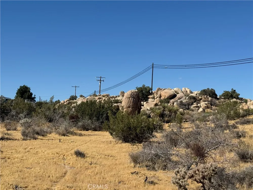 57100 Moffett Lane Yucca Valley, CA 92284