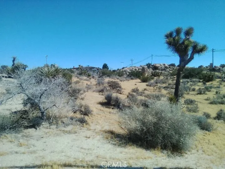 57100 Moffett Lane Yucca Valley, CA 92284