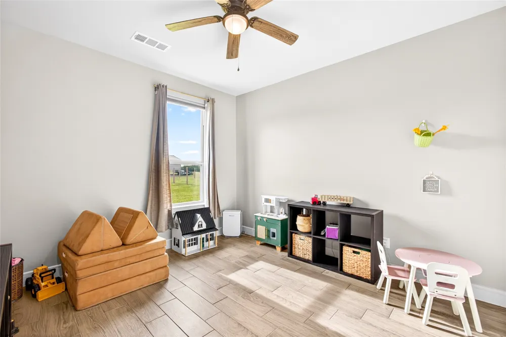 1705 S Fm 1752 Savoy, TX 75479