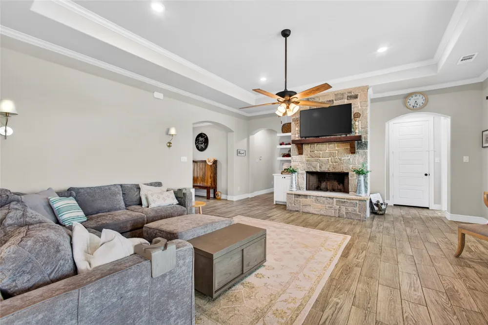 1705 S Fm 1752 Savoy, TX 75479