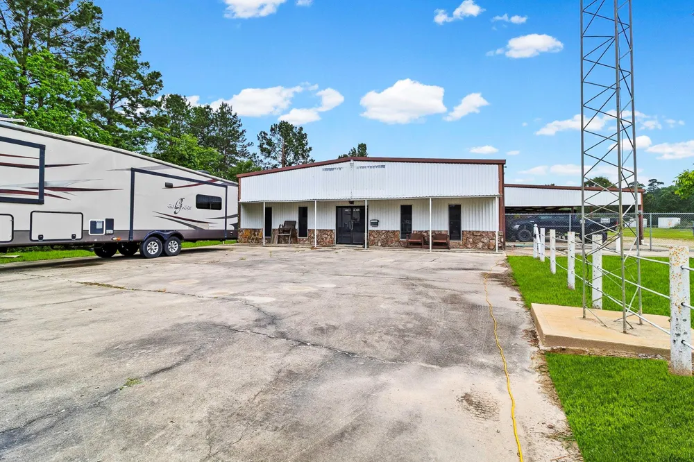1994 Fm 356 Onalaska, TX 77360