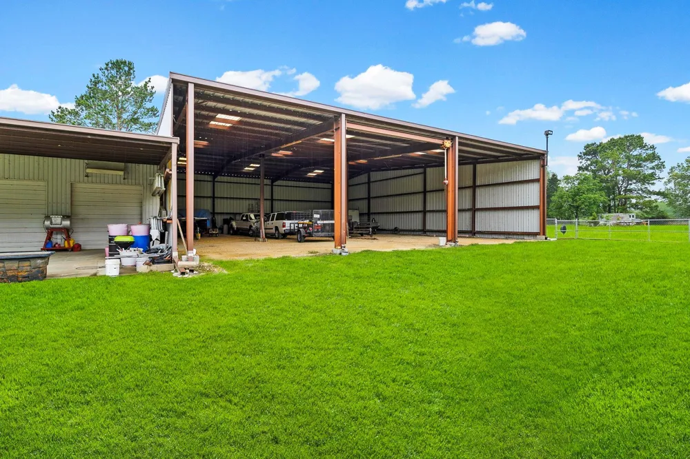 1994 Fm 356 Onalaska, TX 77360