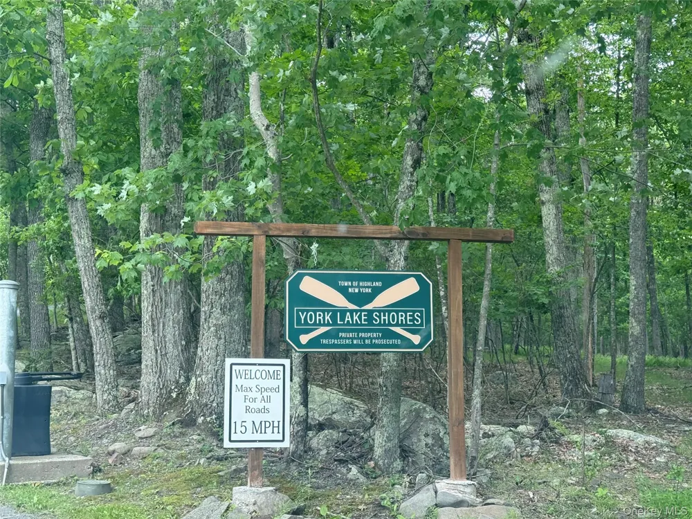 Browning Boulevard Barryville, NY 12719