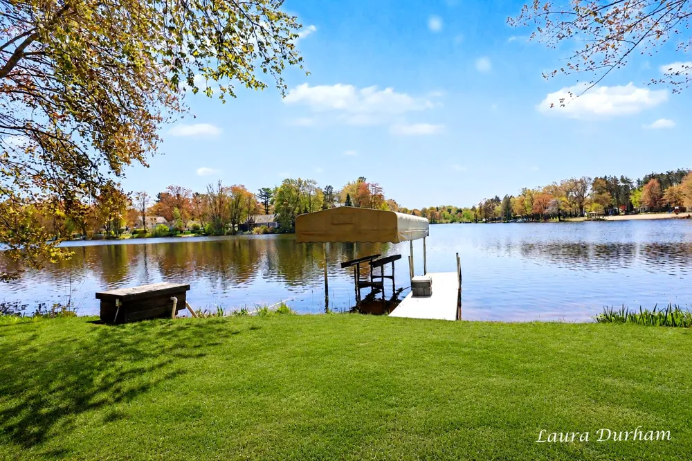 3636 Vienna Stras Street Laketown Township, MI 49423