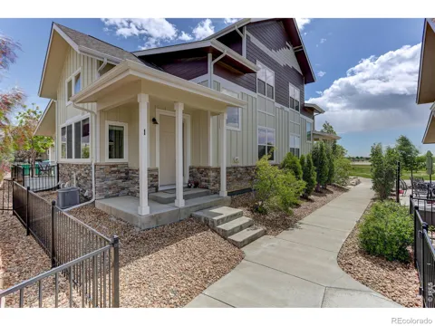 3343 Green Lake Drive ##1
