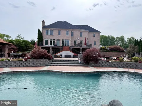 1312 DOUBLE GATE COURT