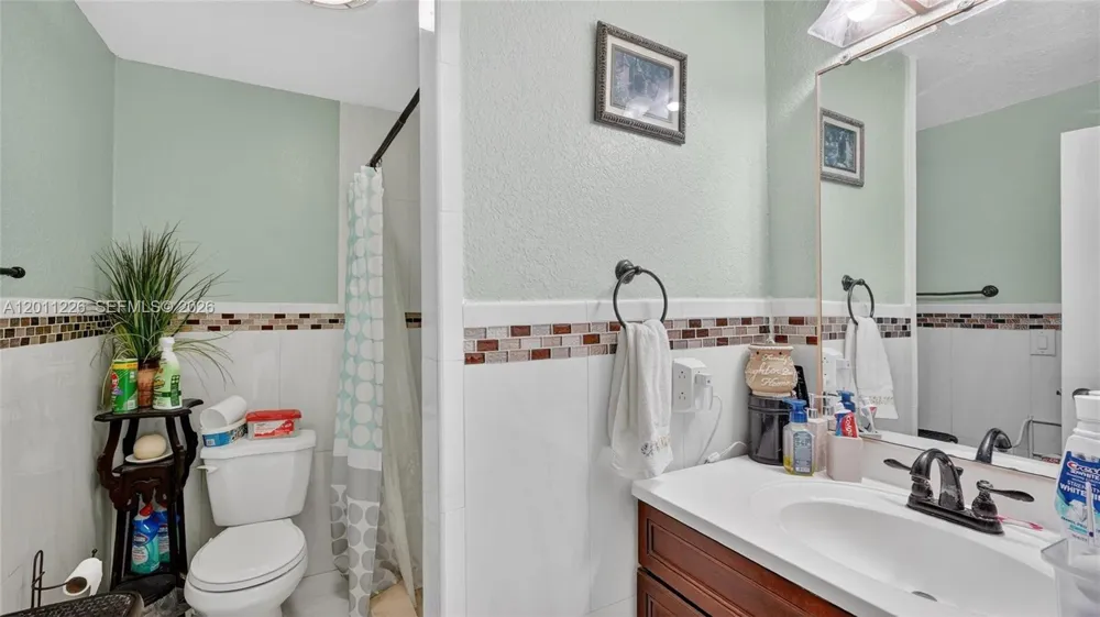 4271 NW 192nd St Miami Gardens, FL 33055