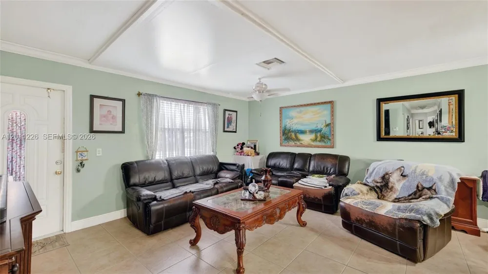 4271 NW 192nd St Miami Gardens, FL 33055