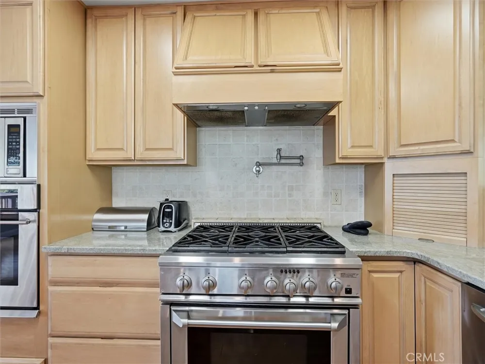 43736 Highway 49 Ahwahnee, CA 93601