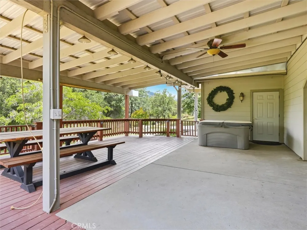 43736 Highway 49 Ahwahnee, CA 93601