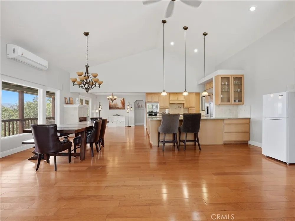 43736 Highway 49 Ahwahnee, CA 93601