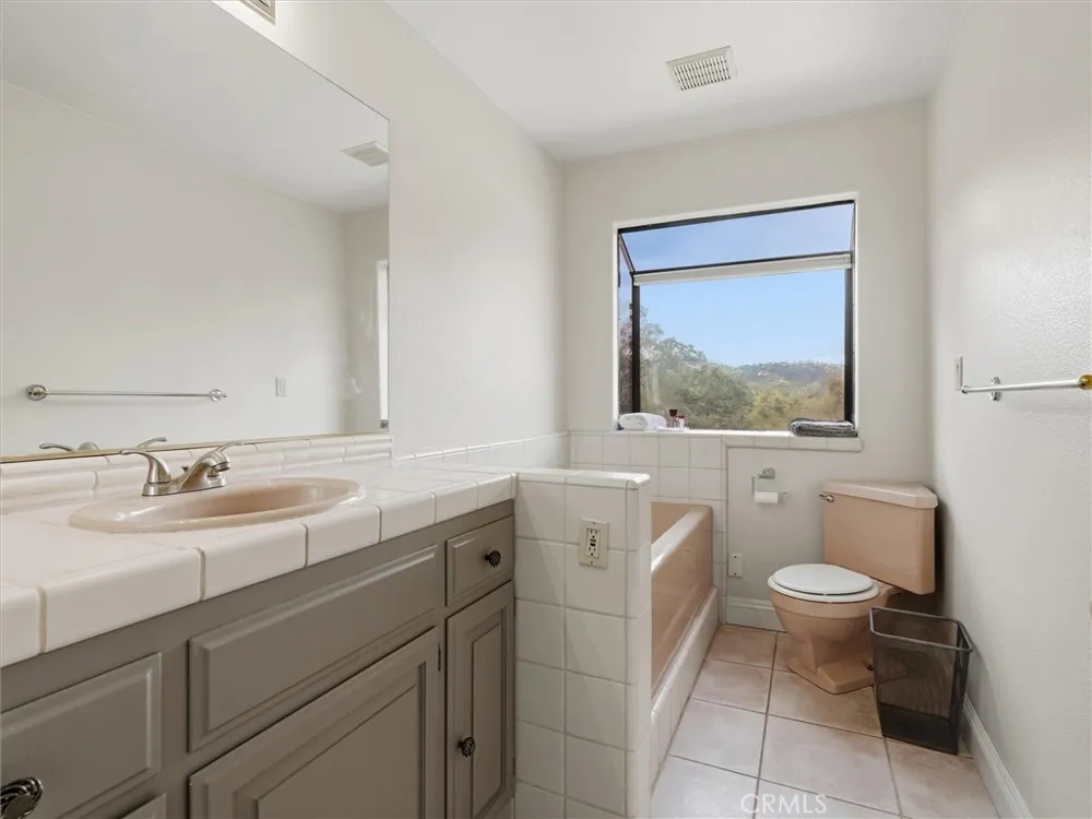 43736 Highway 49 Ahwahnee, CA 93601