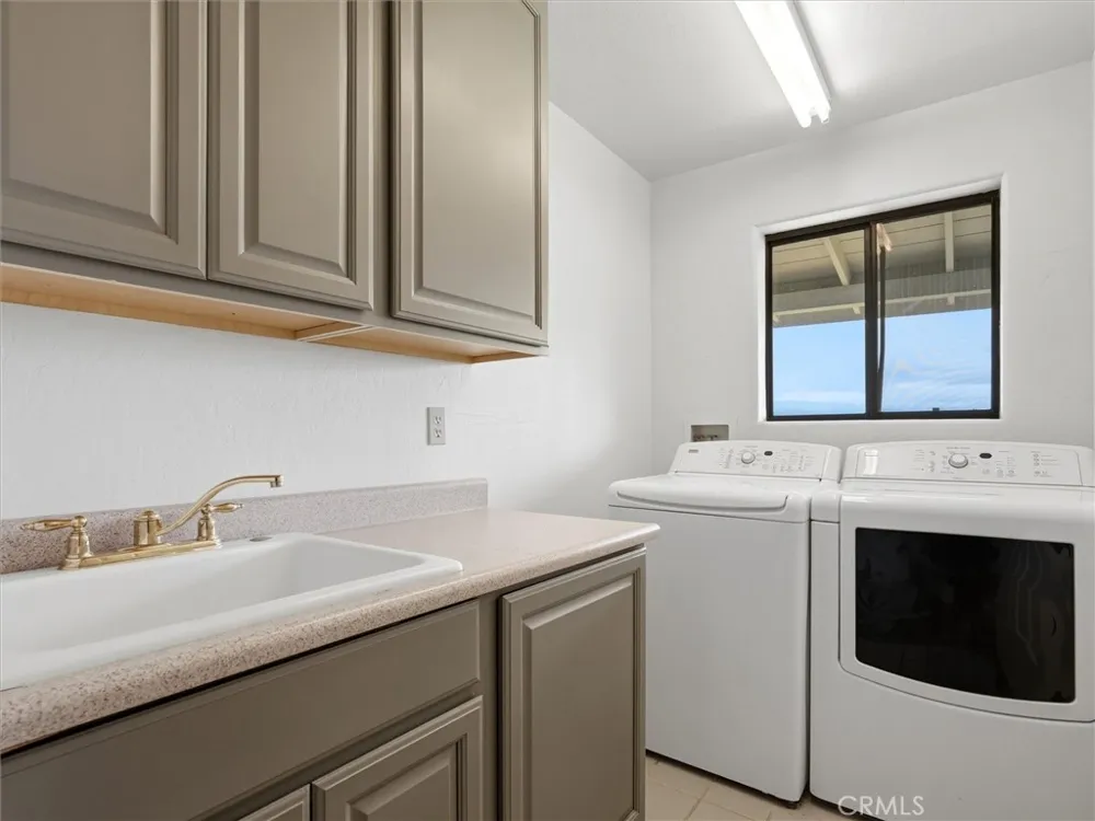 43736 Highway 49 Ahwahnee, CA 93601