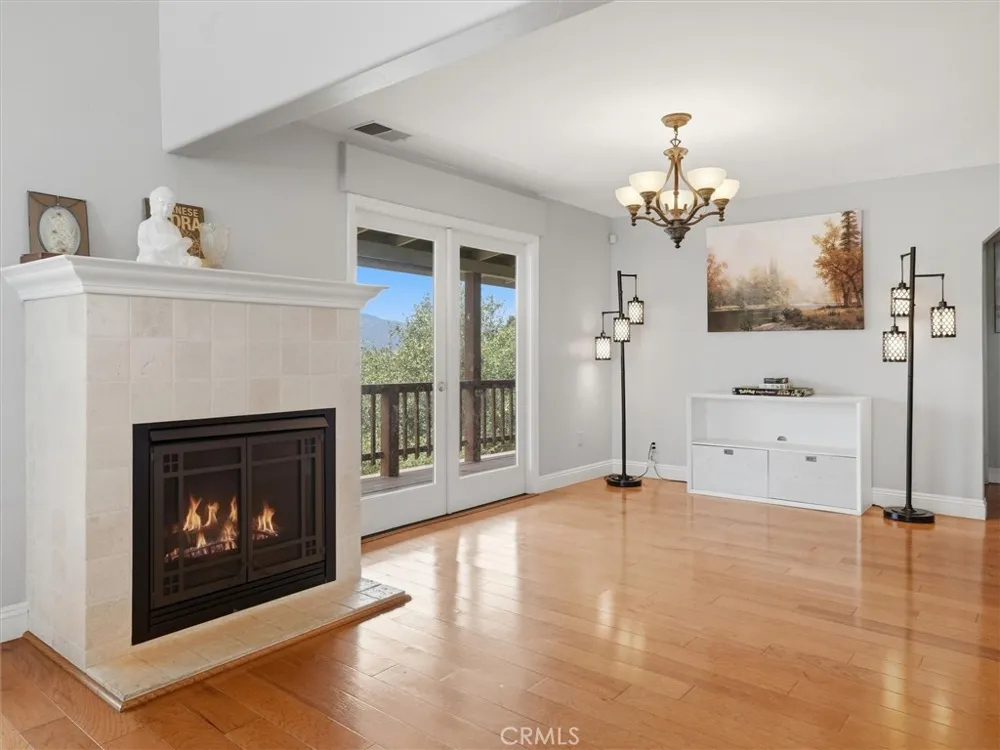 43736 Highway 49 Ahwahnee, CA 93601