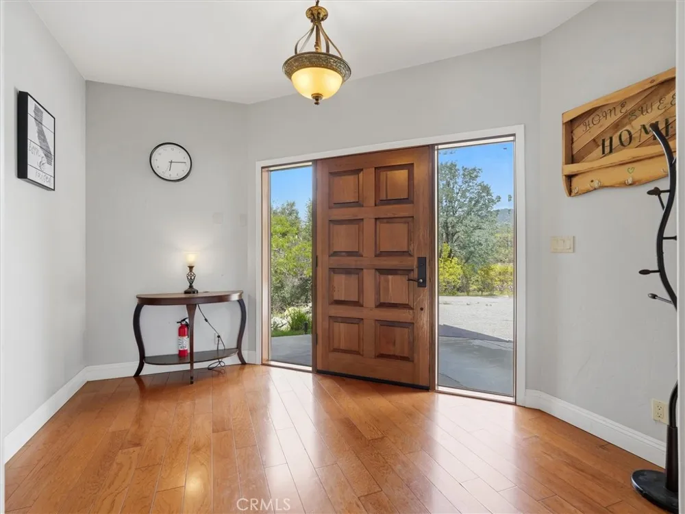 43736 Highway 49 Ahwahnee, CA 93601