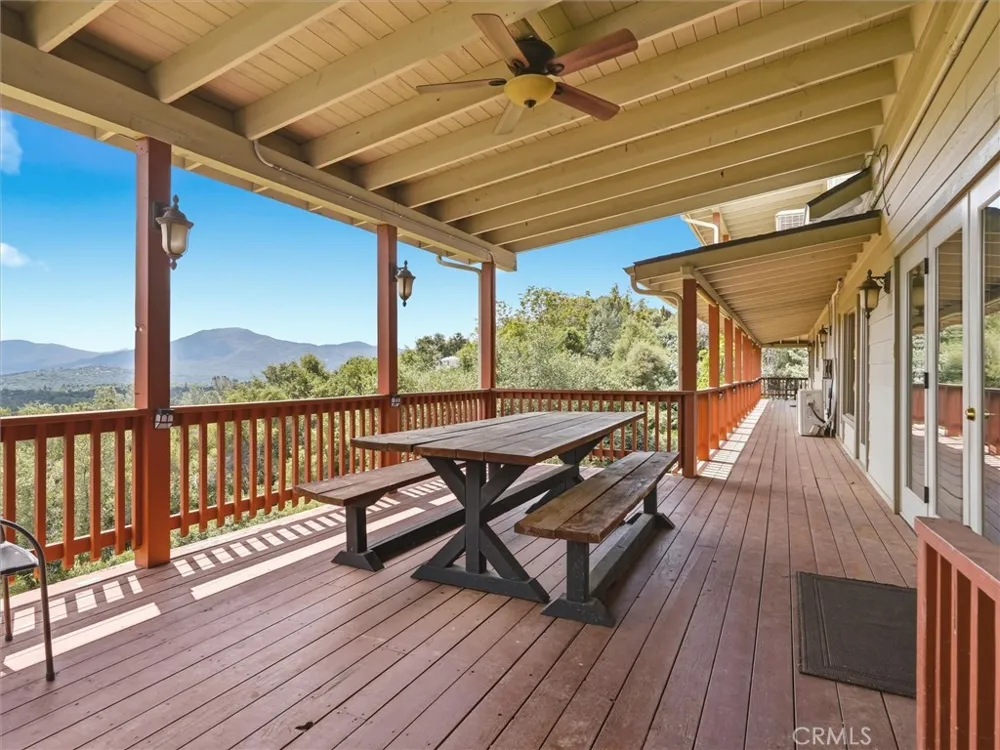 43736 Highway 49 Ahwahnee, CA 93601