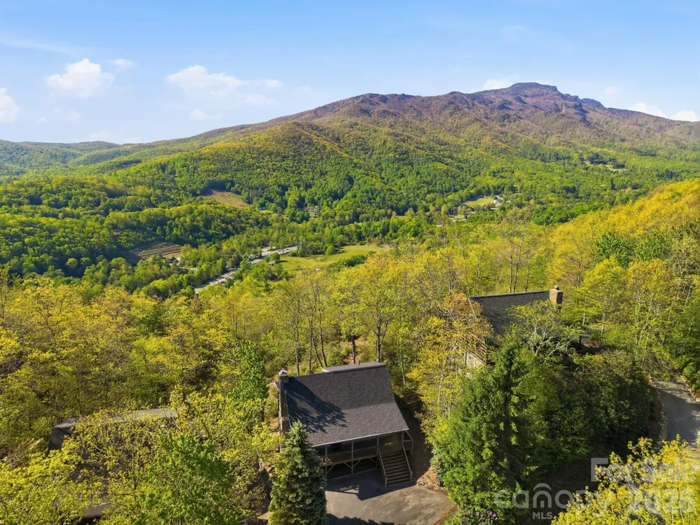 165 Little Boulder Lane Seven Devils, NC 28604