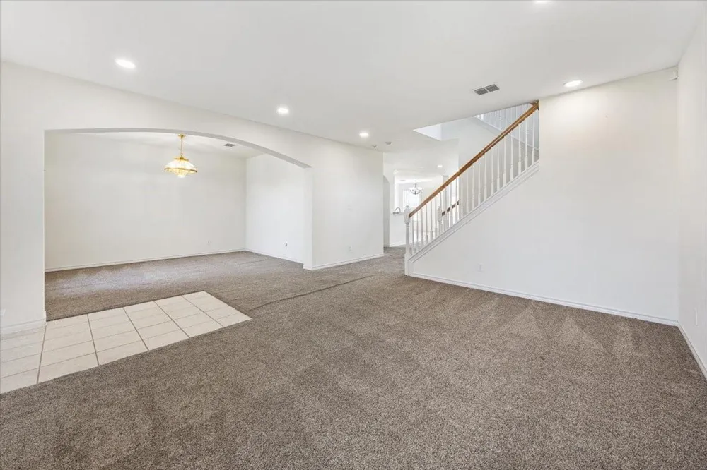 7704 Labrador Drive Arlington, TX 76002