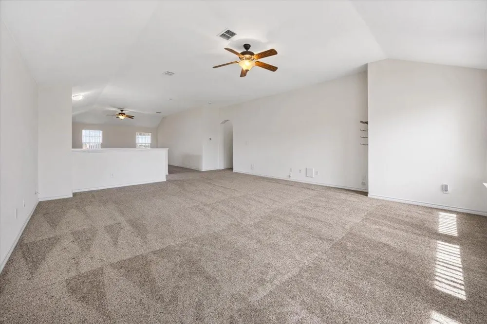 7704 Labrador Drive Arlington, TX 76002