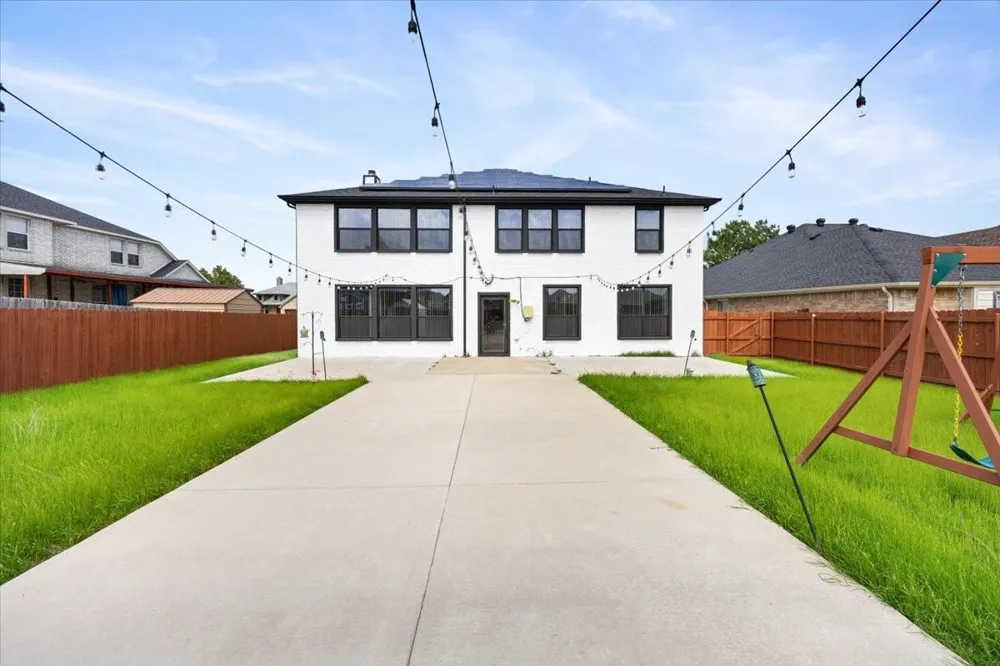7704 Labrador Drive Arlington, TX 76002