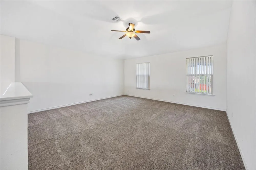 7704 Labrador Drive Arlington, TX 76002