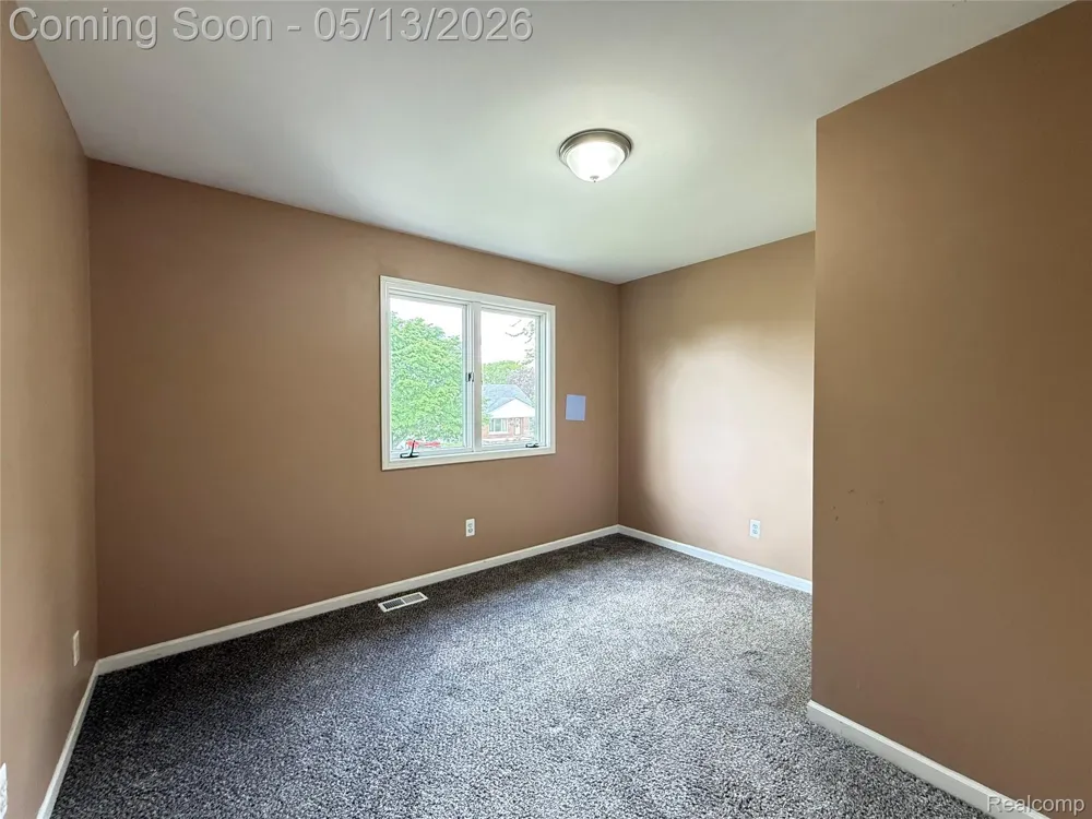 8334 McKinley Center Line City, MI 48015