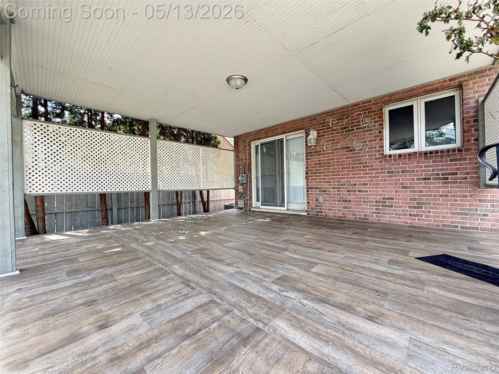 8334 McKinley Center Line City, MI 48015