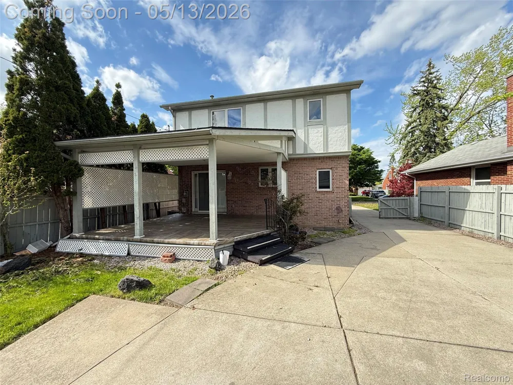 8334 McKinley Center Line City, MI 48015