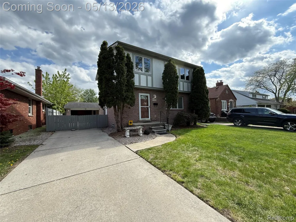 8334 McKinley Center Line City, MI 48015