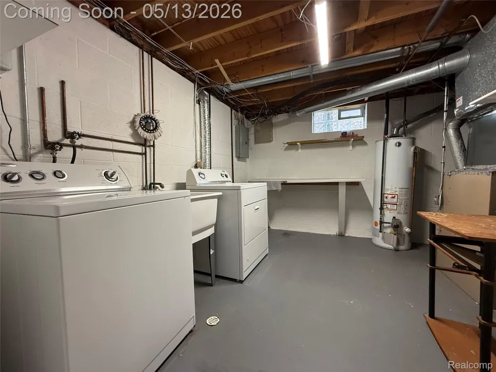 8334 McKinley Center Line City, MI 48015