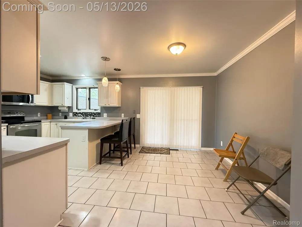 8334 McKinley Center Line City, MI 48015