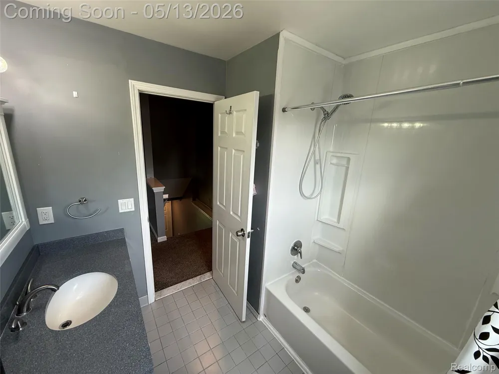 8334 McKinley Center Line City, MI 48015