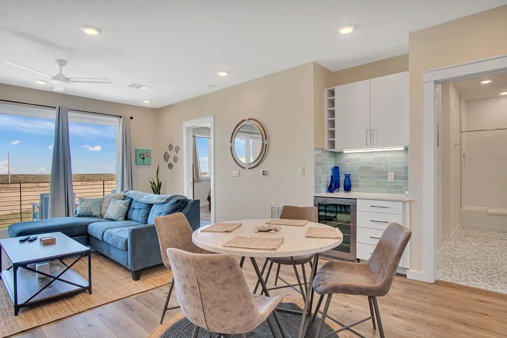 630 W Center Square #303 Port Aransas, TX 78373