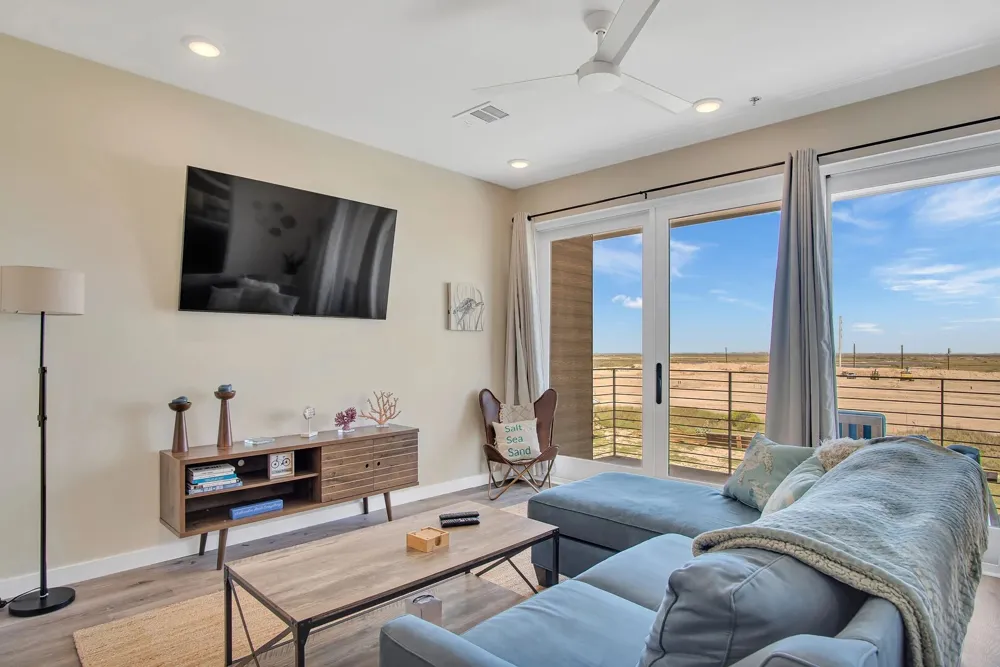 630 W Center Square #303 Port Aransas, TX 78373