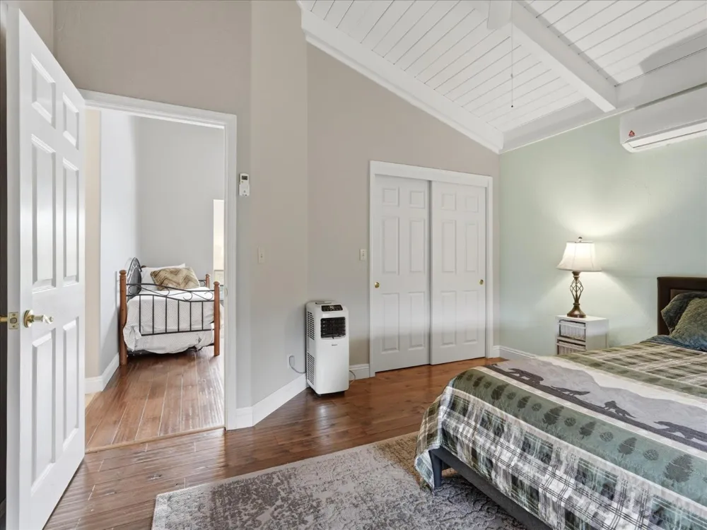 43736 Highway 49 Ahwahnee, CA 93601
