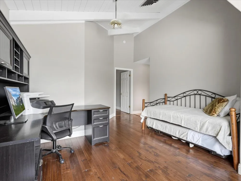 43736 Highway 49 Ahwahnee, CA 93601
