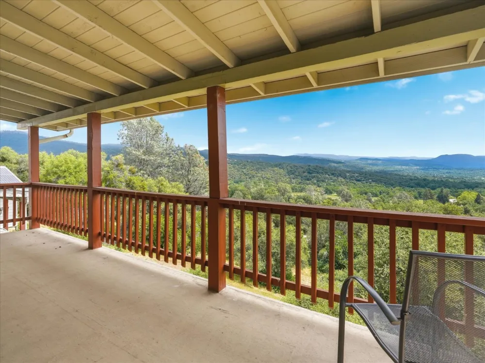 43736 Highway 49 Ahwahnee, CA 93601