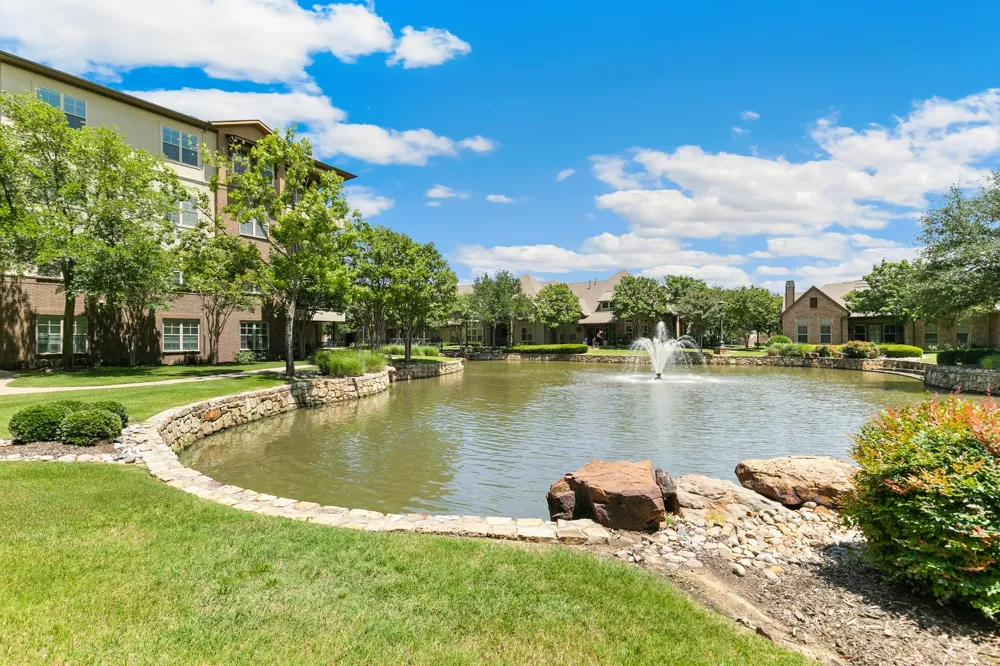 301 Watermere Drive #212 Southlake, TX 76092